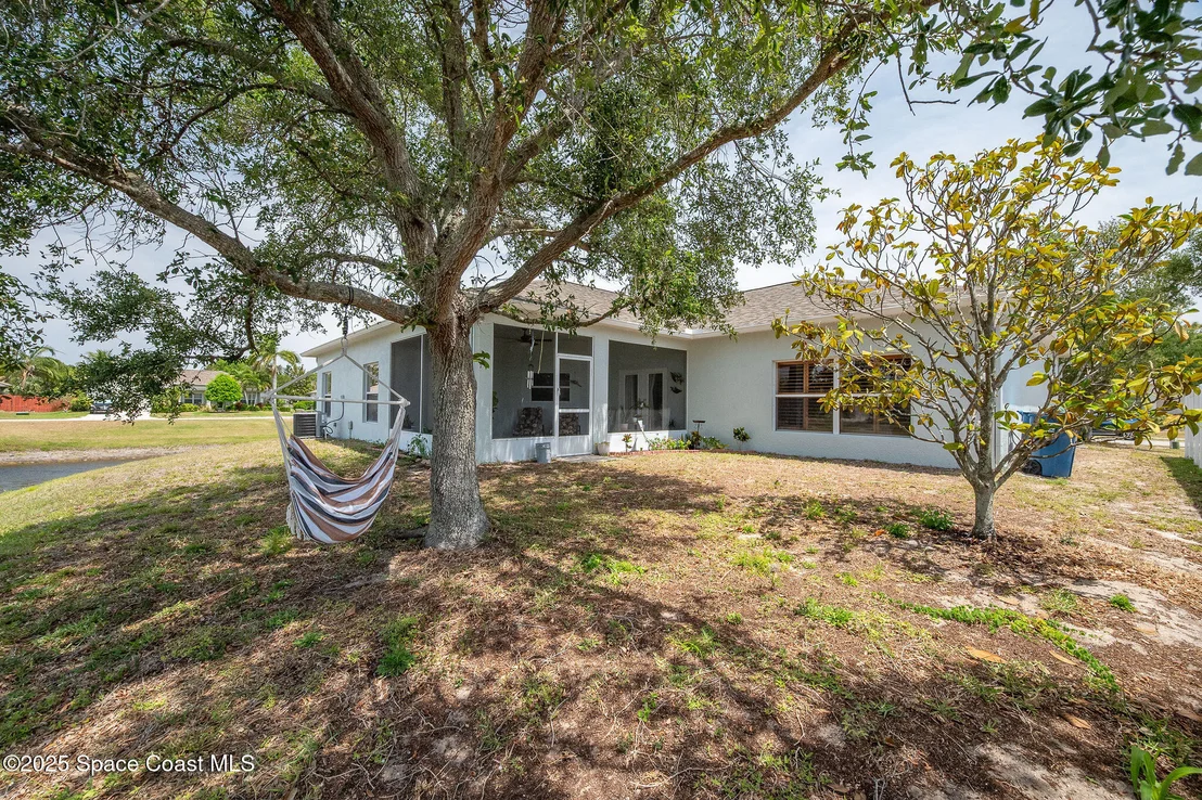 Photo of 1137 Morgan Circle NE