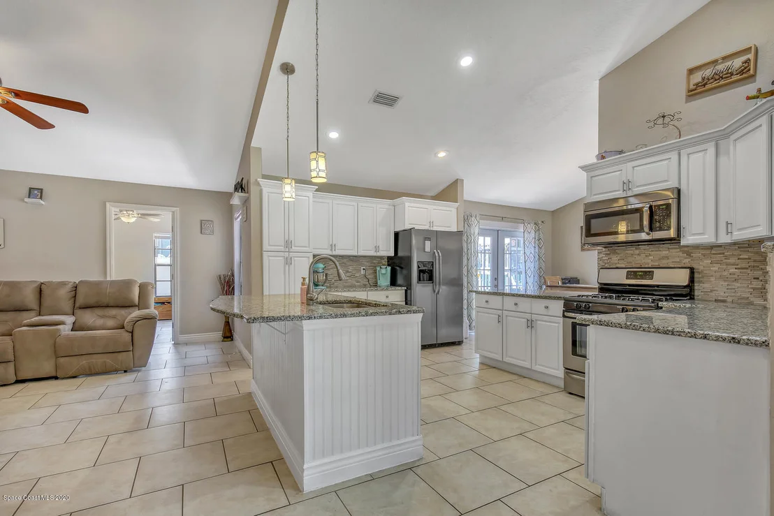 Photo of 1247 Walnut Grove Way
