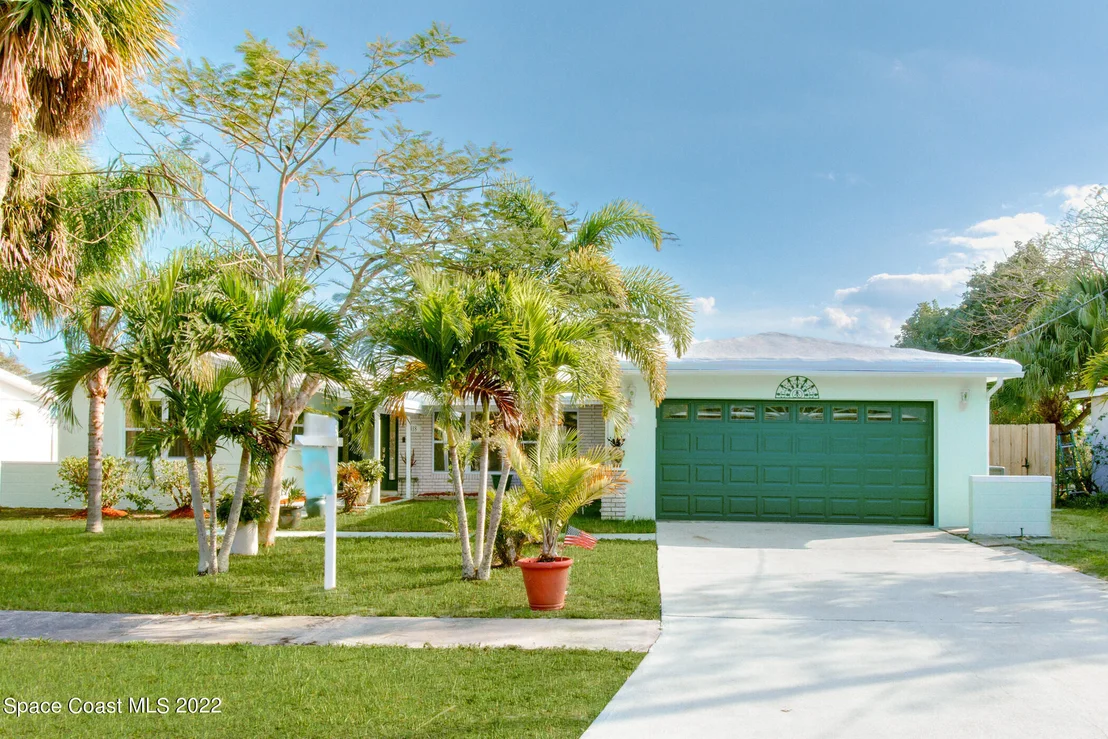 Photo of 418 Sandpiper Drive