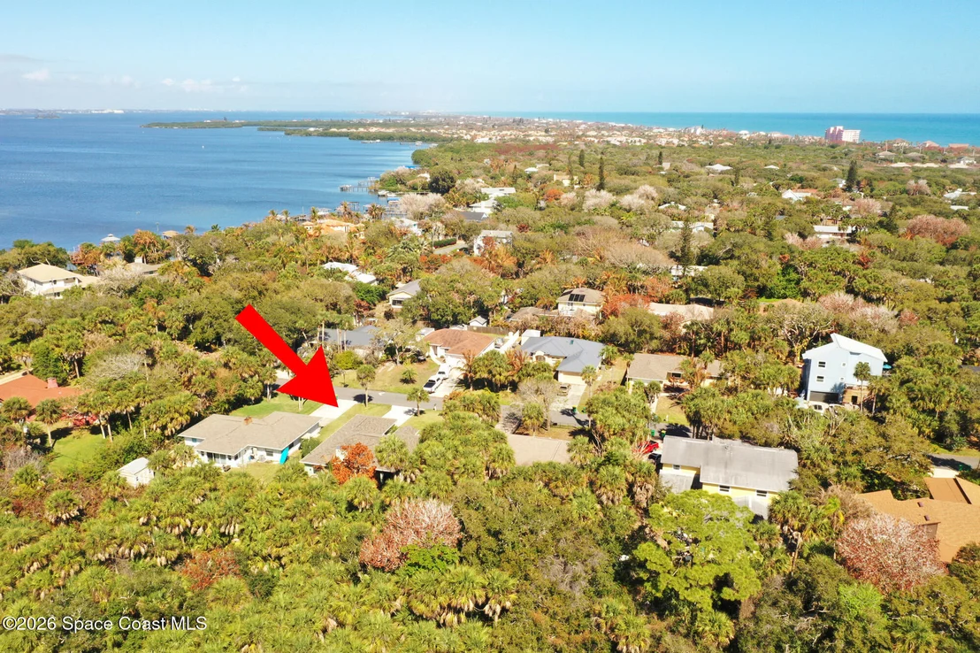 Photo of 305 Pelican Drive