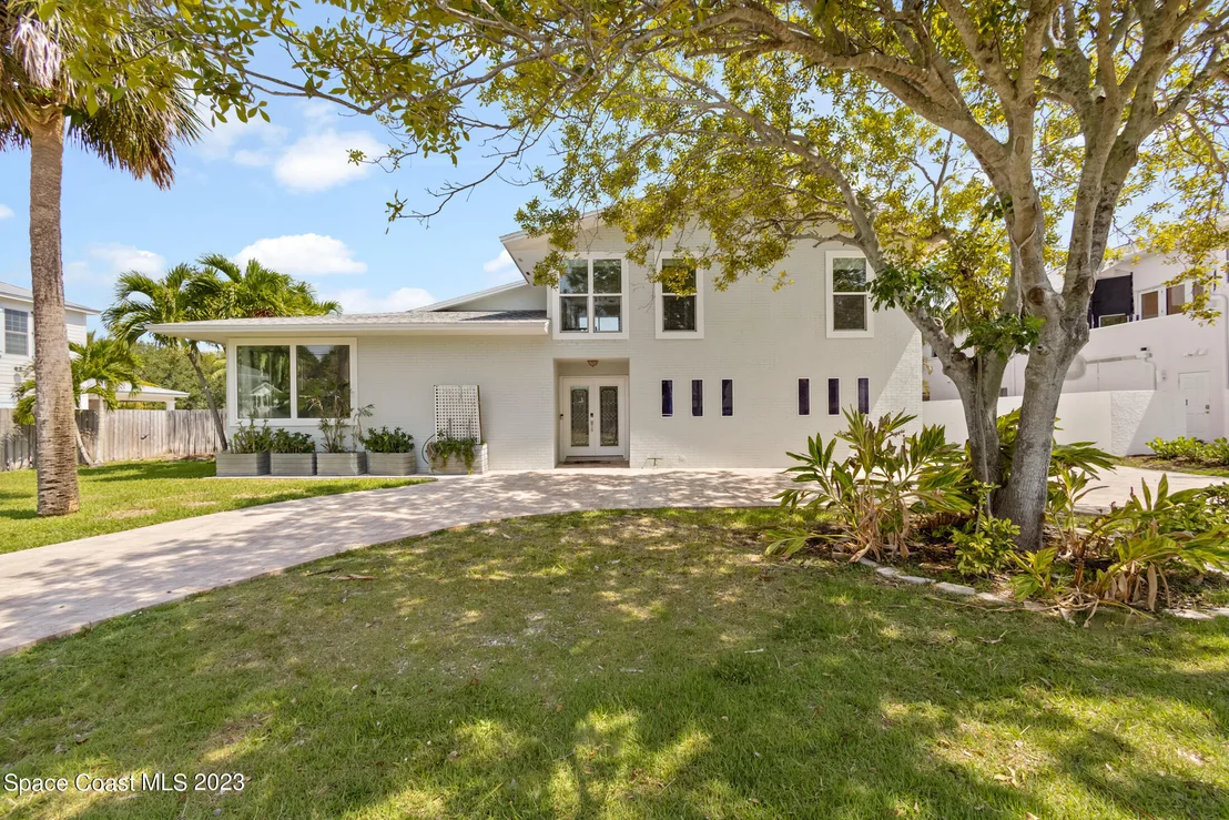 Photo of 538 Sunset Boulevard