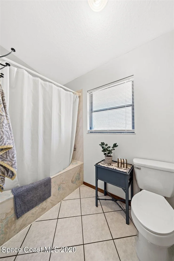 Photo of 4887 Chicago Street