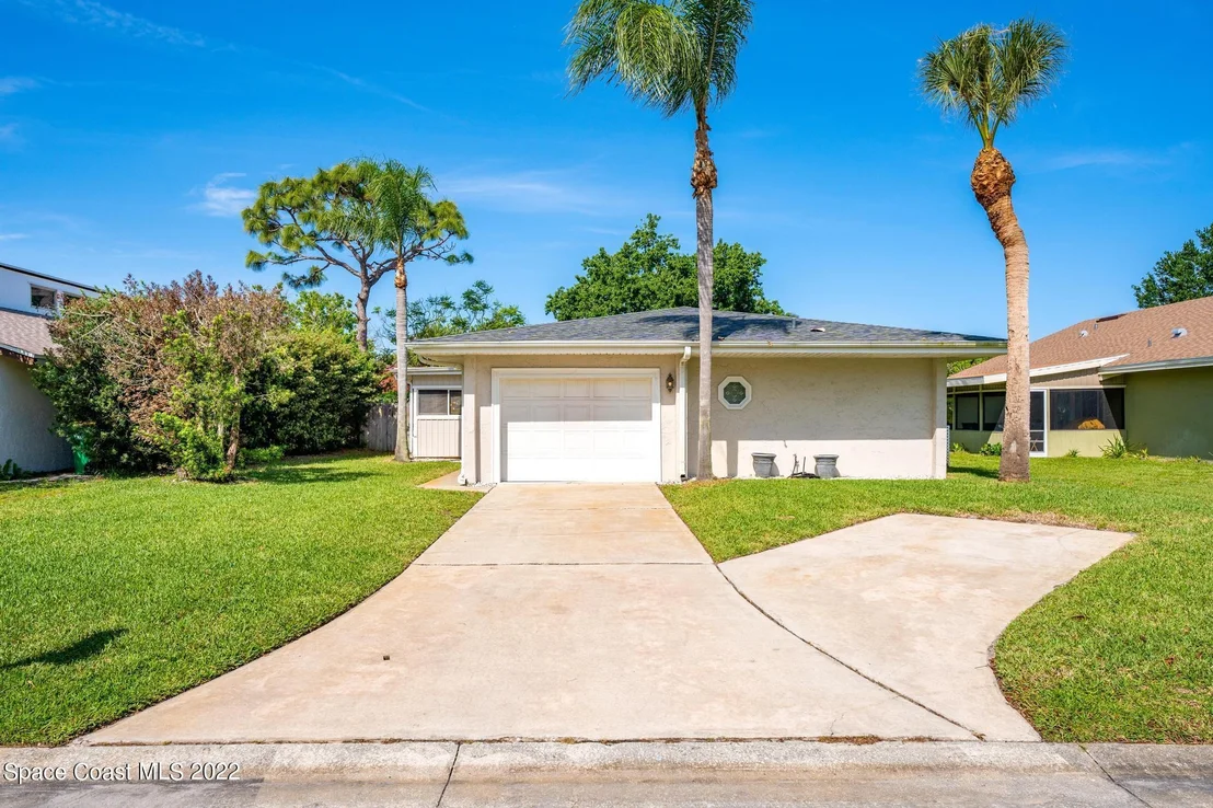 Photo of 307 Myrtlewood Road