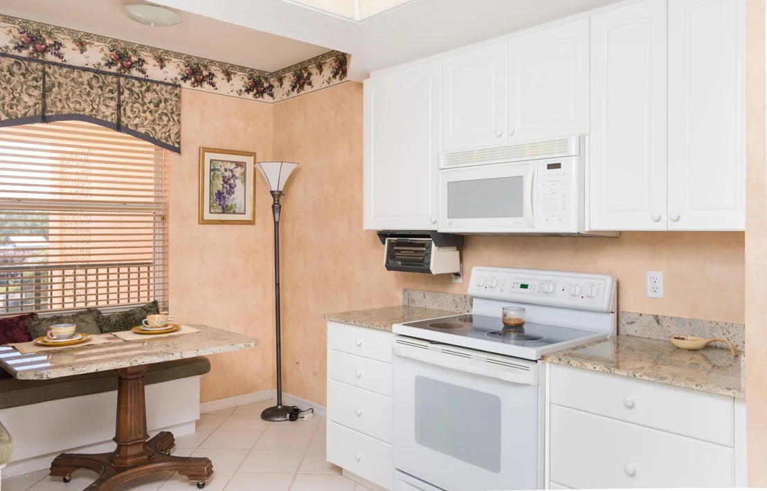 Photo of Unit 405 at 100 Riverside Drive