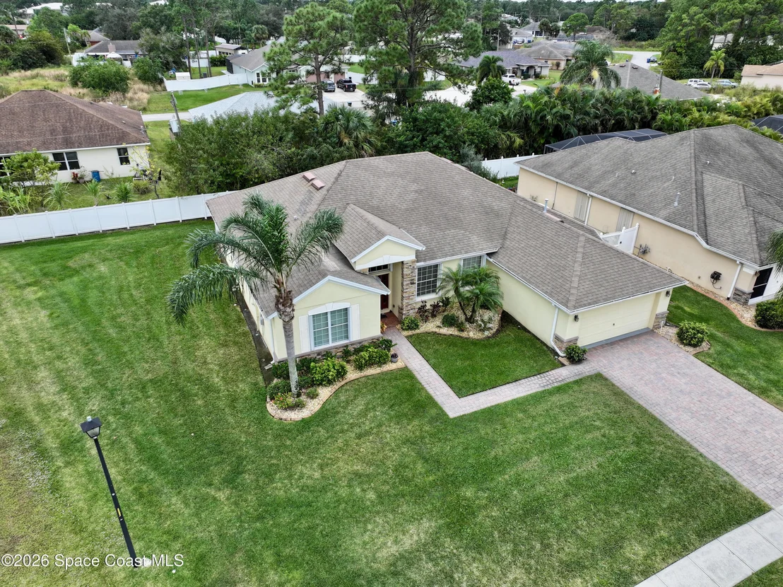 Photo of 220 Grouper Circle SE