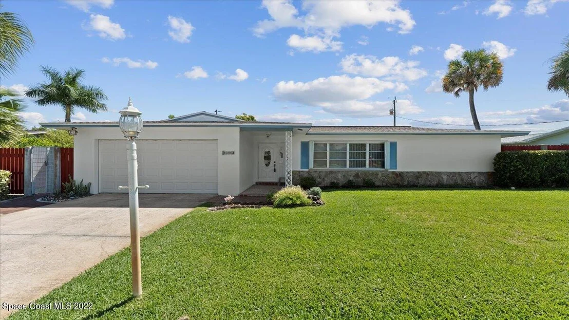 Photo of 3510 W Roundtree Drive