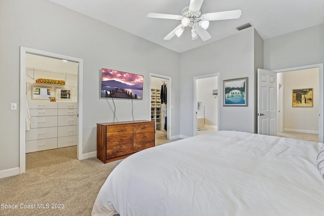 Photo of 1124 Fairlawn Drive