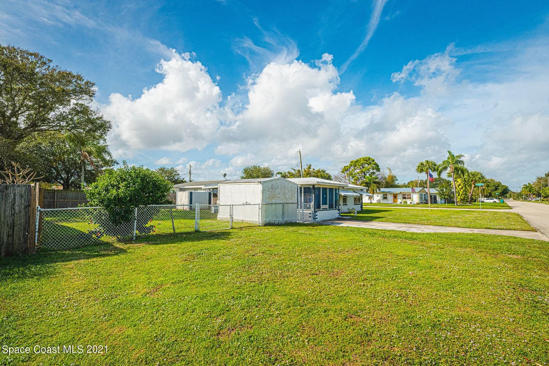 Photo of 319 Holly Lane