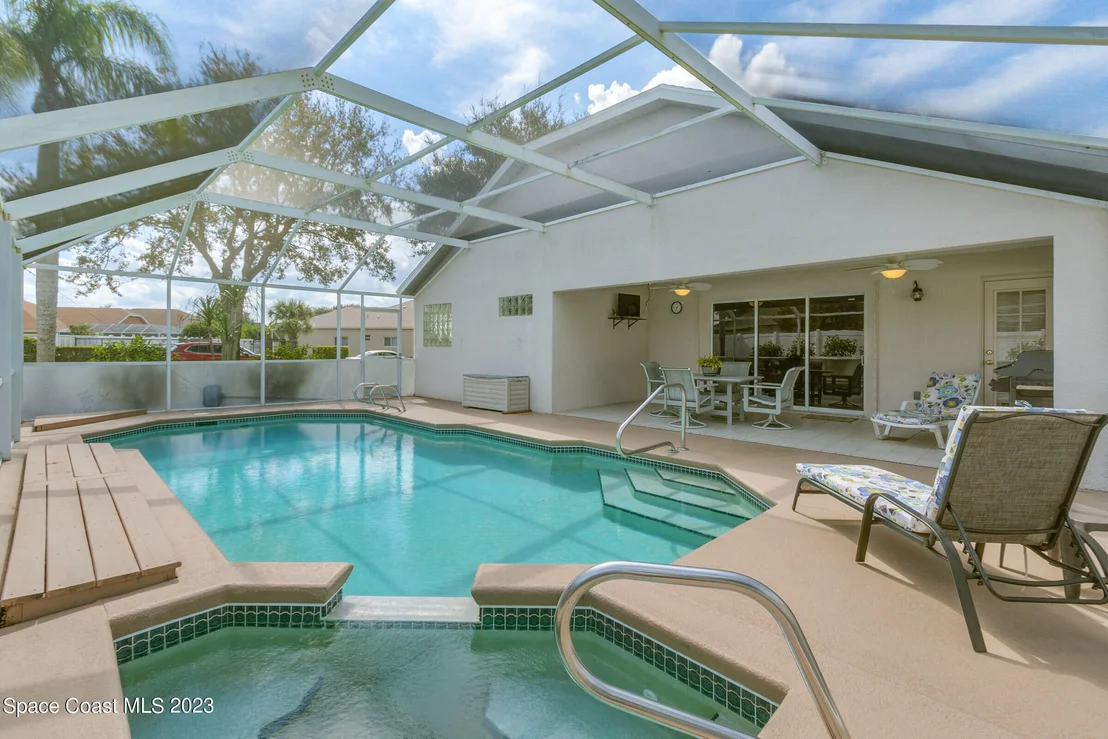 Photo of 4033 Estancia Way