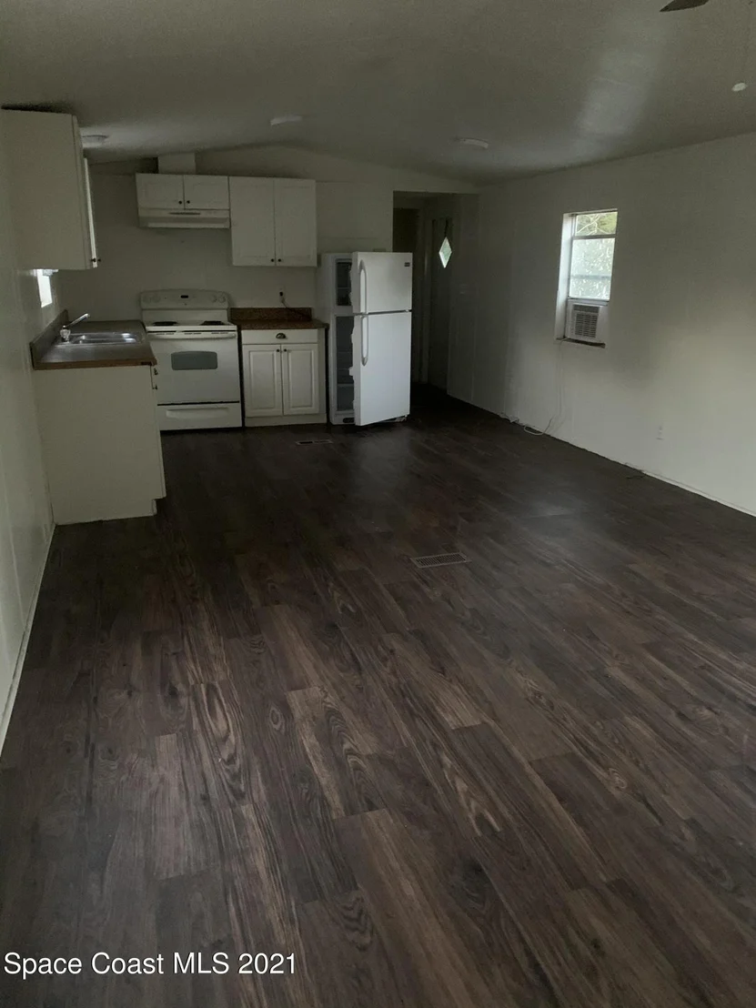 Photo of 322 Booth Street