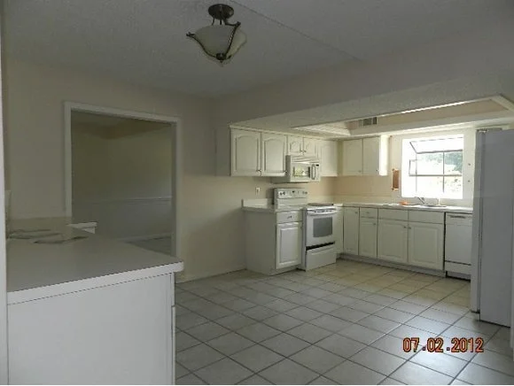 Photo of 1399 NE Knecht