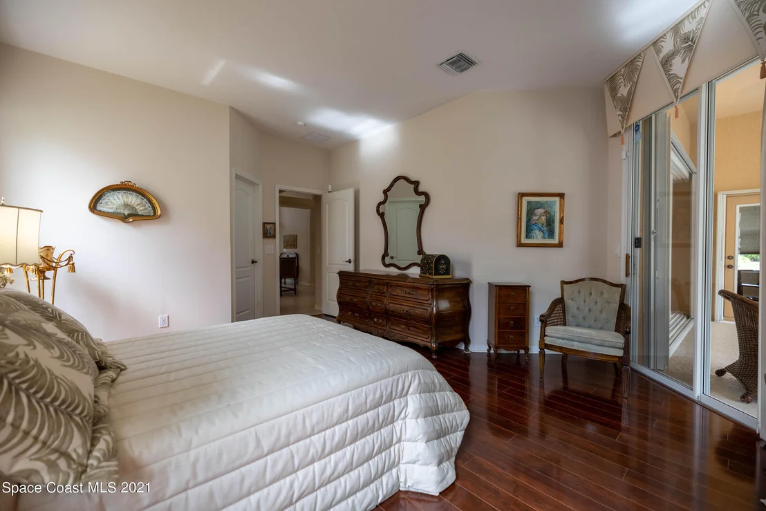 Photo of 921 Wimbledon Drive