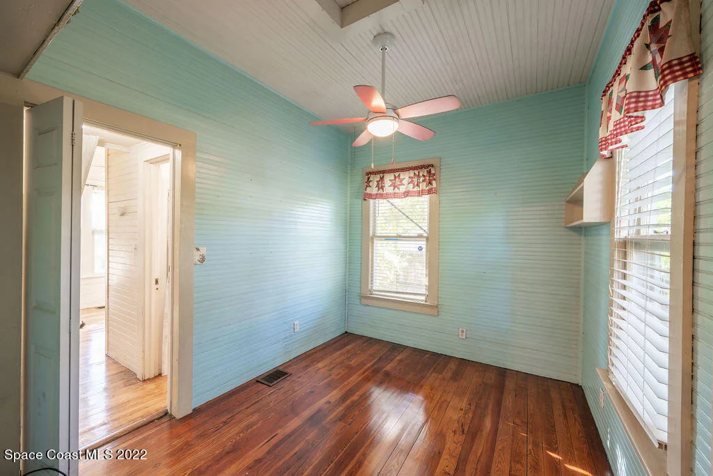Photo of 1698 Guava Avenue