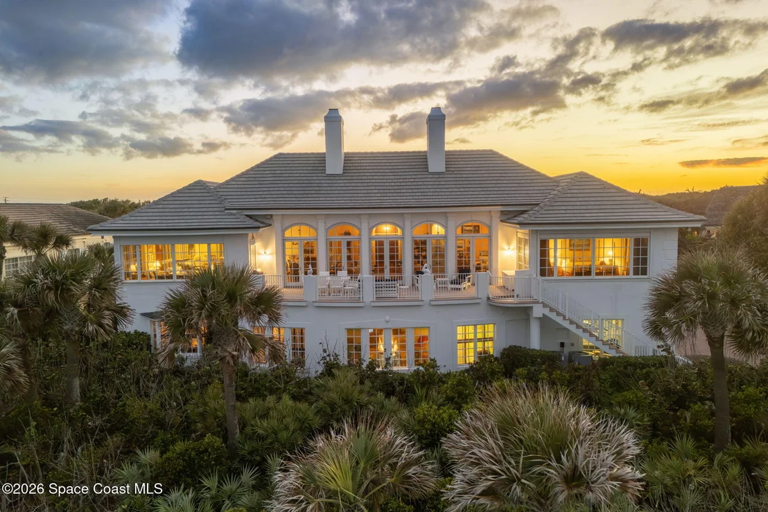 Photo of 680 Ocean Road