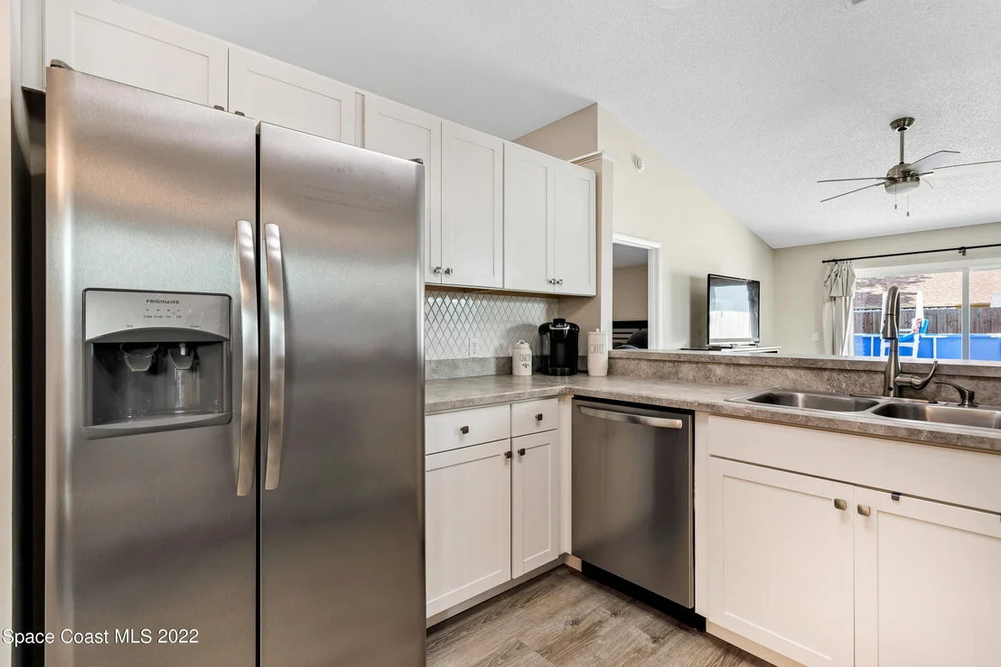 Photo of 1425 Brook Drive