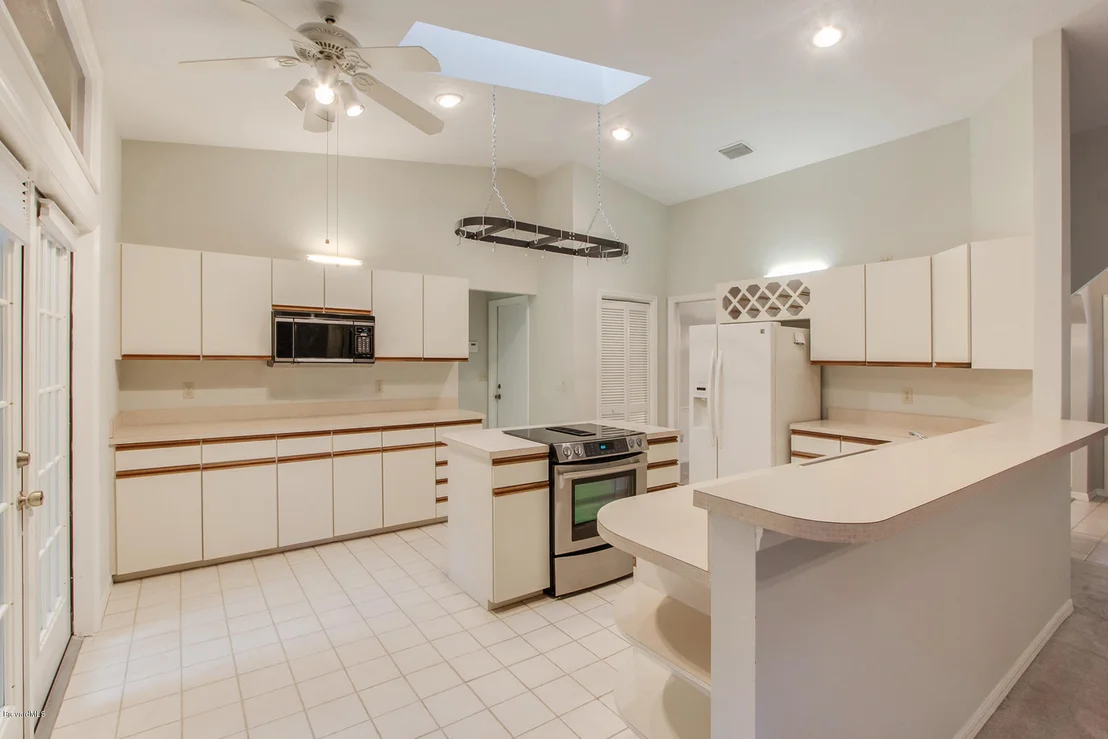 Photo of 1230 Silver Lake Drive