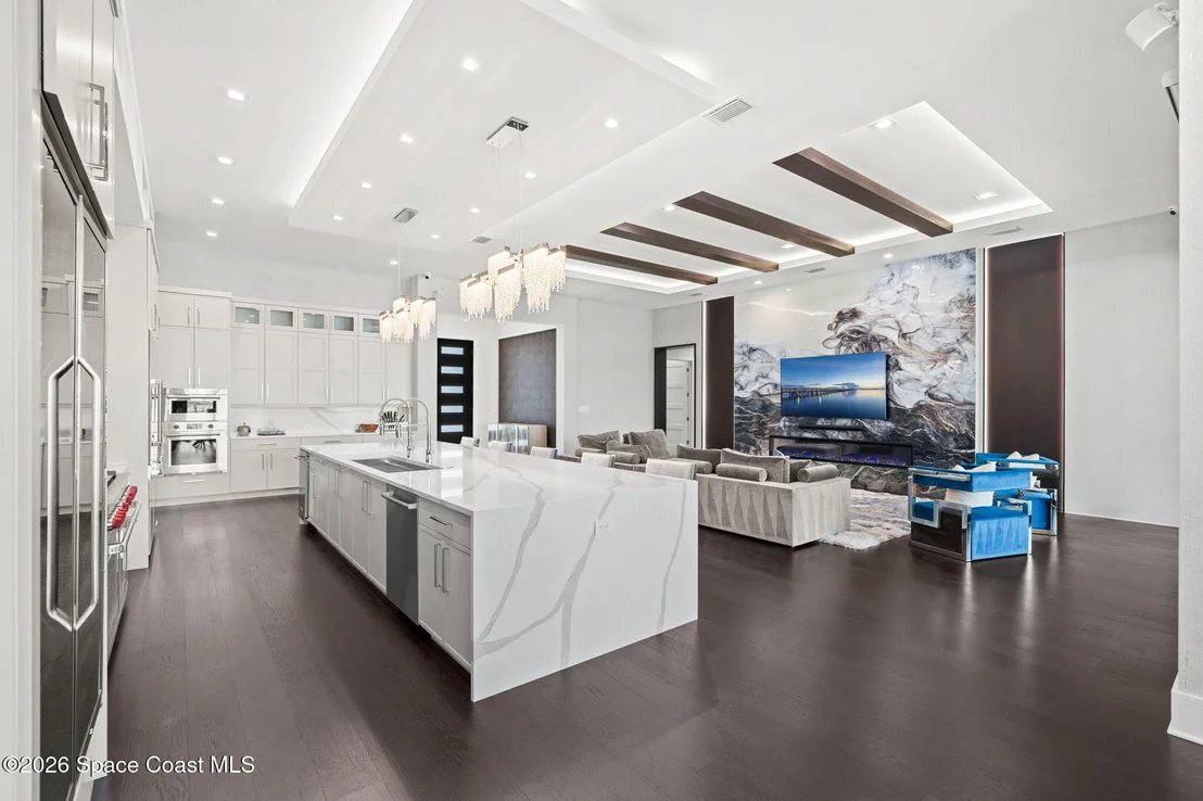 Photo of 3618 Lake Adelaide Place