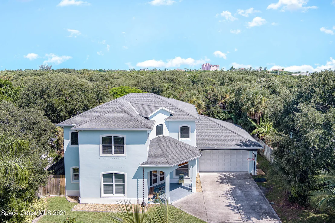 Photo of 250 Heron Drive