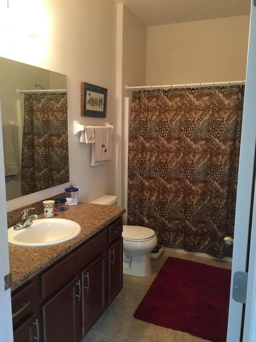Photo of 337 SE Abernathy Circle
