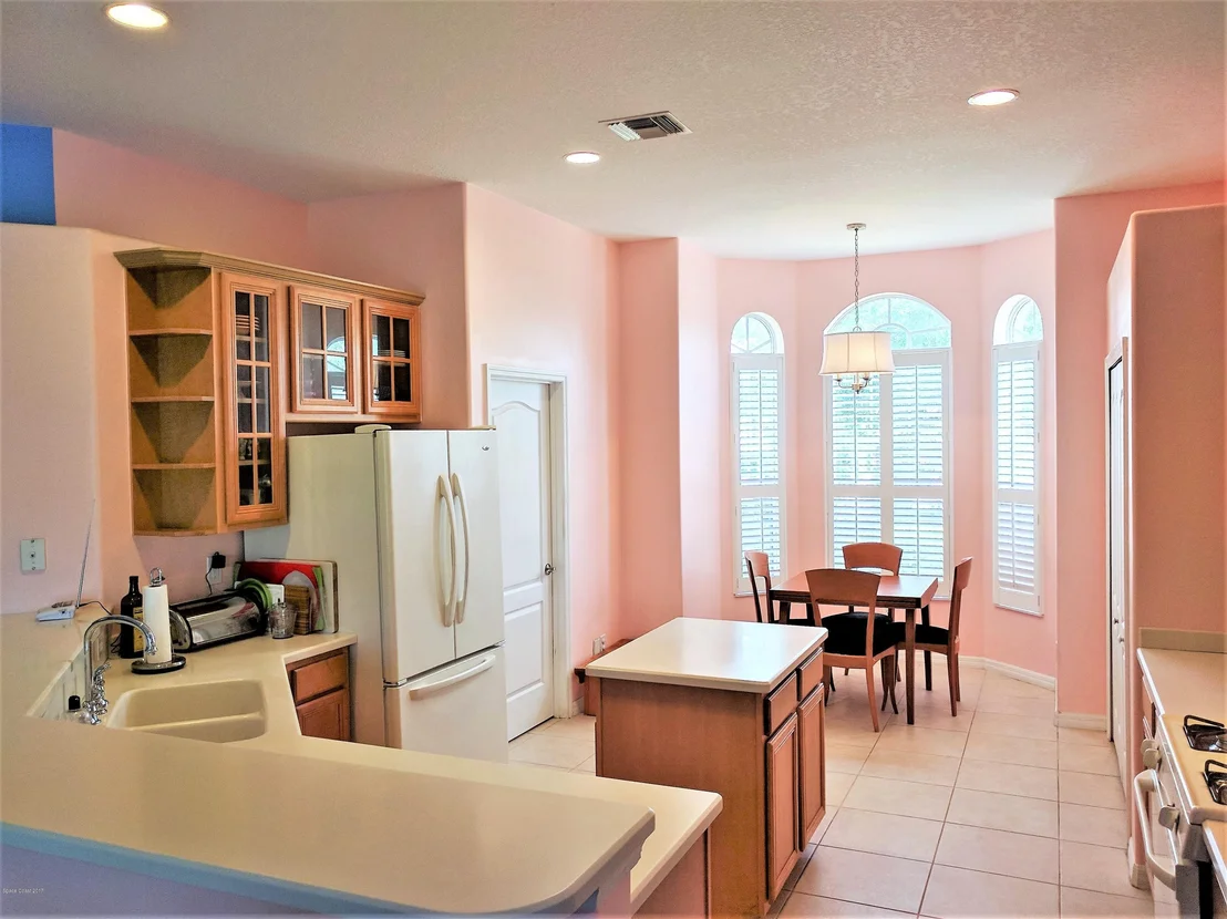 Photo of 111 SE Ridgemont Circle SE