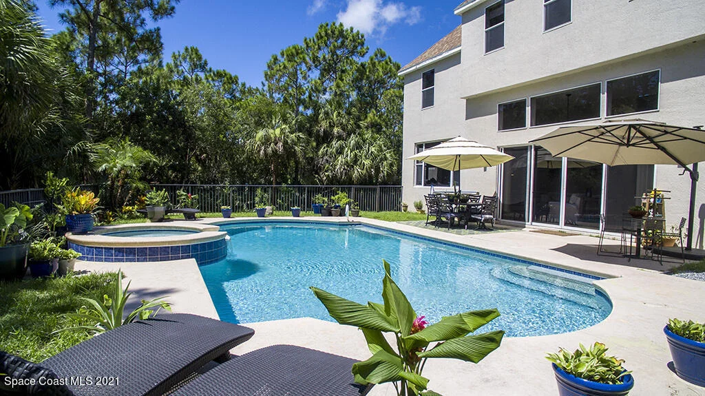 Photo of 5545 Willoughby Drive