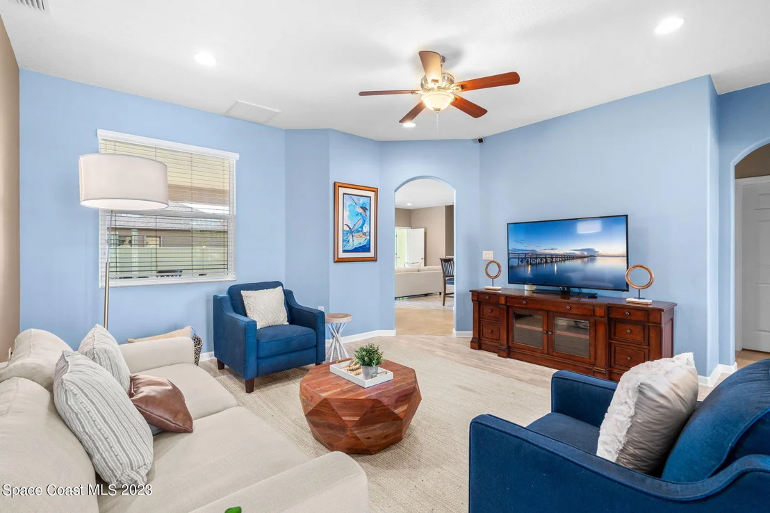 Photo of 3380 Watergrass Street