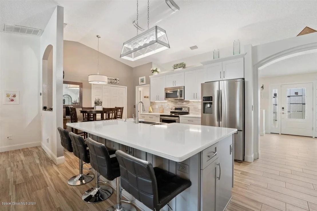 Photo of 962 Del Mar Circle