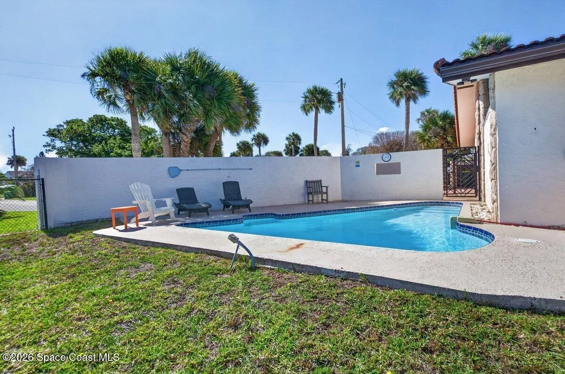 Photo of 200 Rose Drive