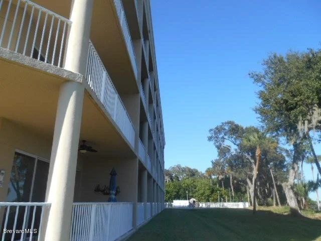 Photo of Unit 104 at 6005 Highway 1