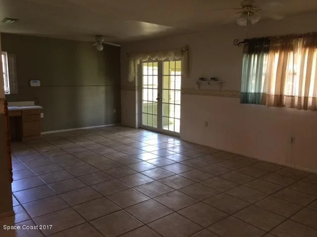 Photo of 977 Sable Lane