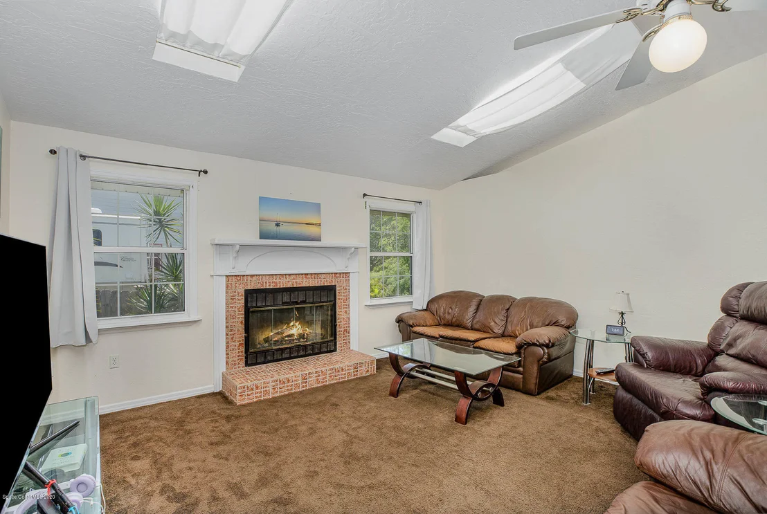 Photo of 1002 Citrus Avenue NE