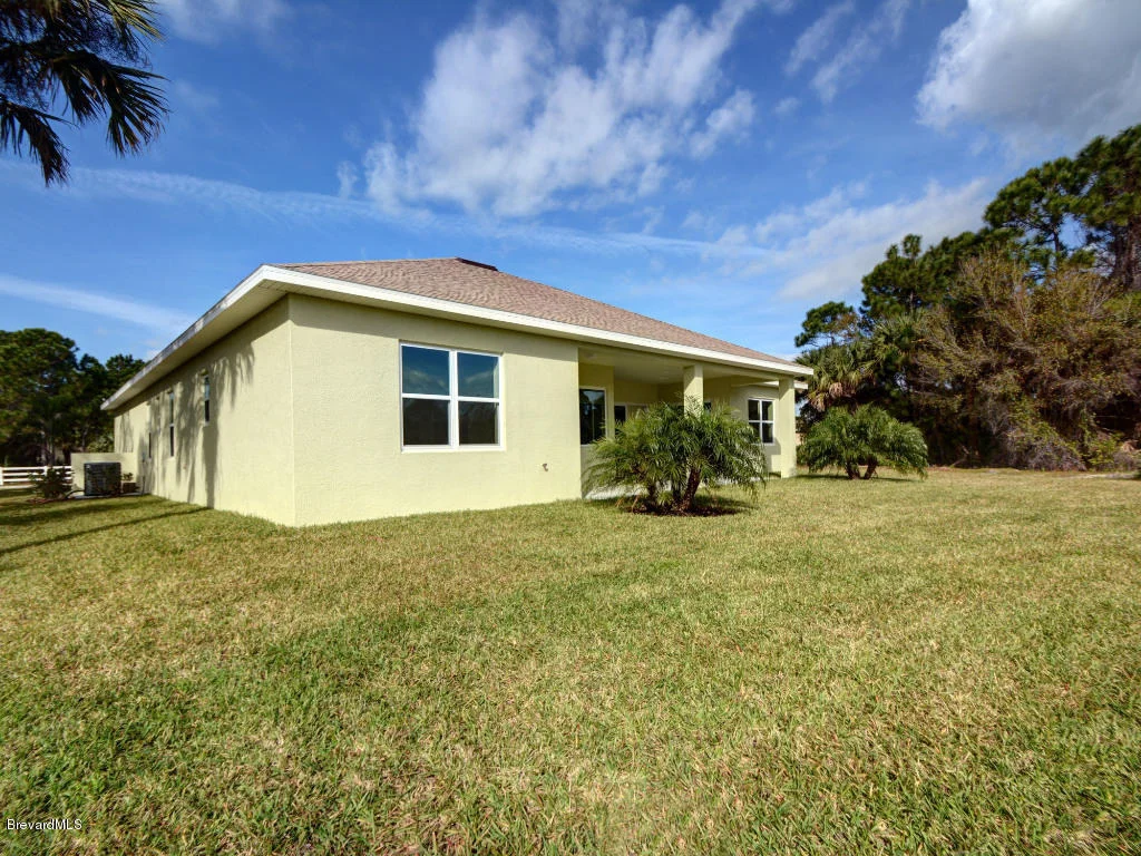 Photo of 6020 Indiangrass Drive