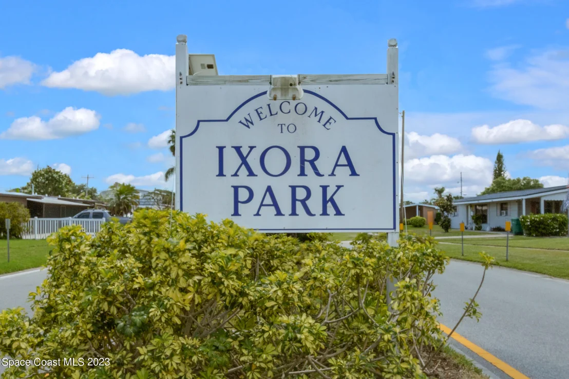 Photo of 842 Ixora Drive