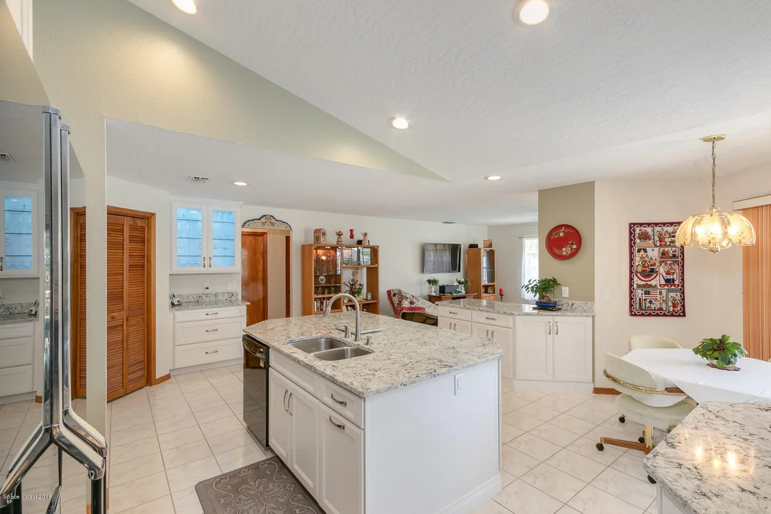 Photo of 133 Magellan Avenue