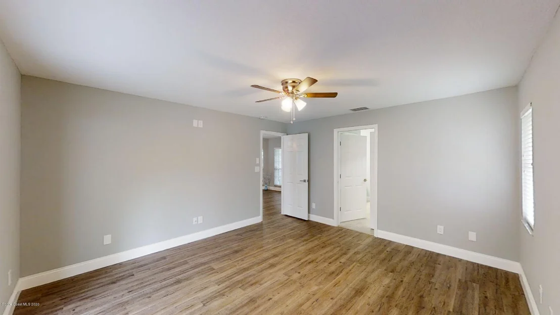 Photo of 925 Pelican Lane