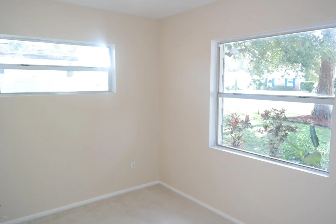 Photo of 984 Kings Post Road