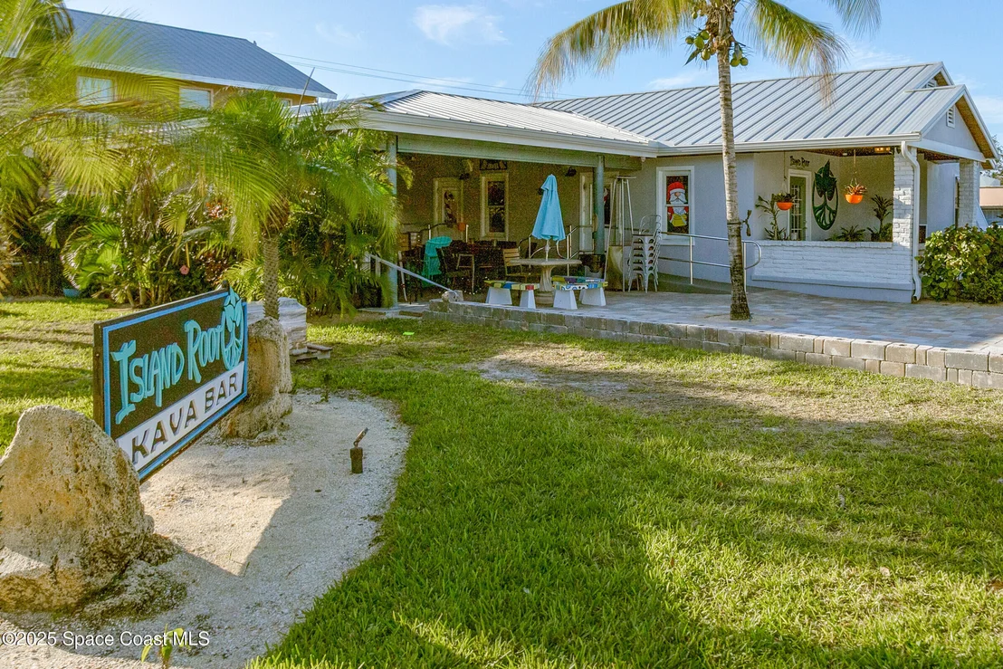 Photo of 2356 Lakeview Drive