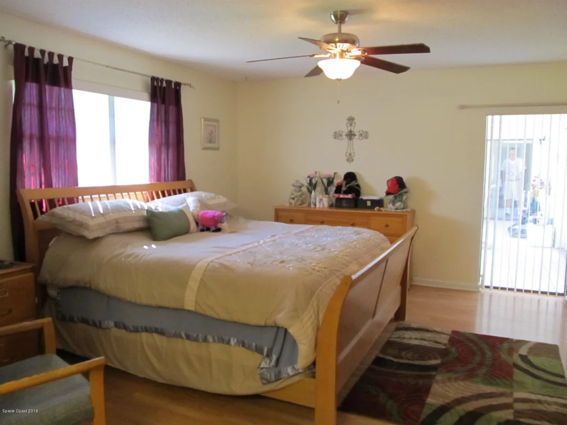 Photo of 1506 Meadowbrook Road NE