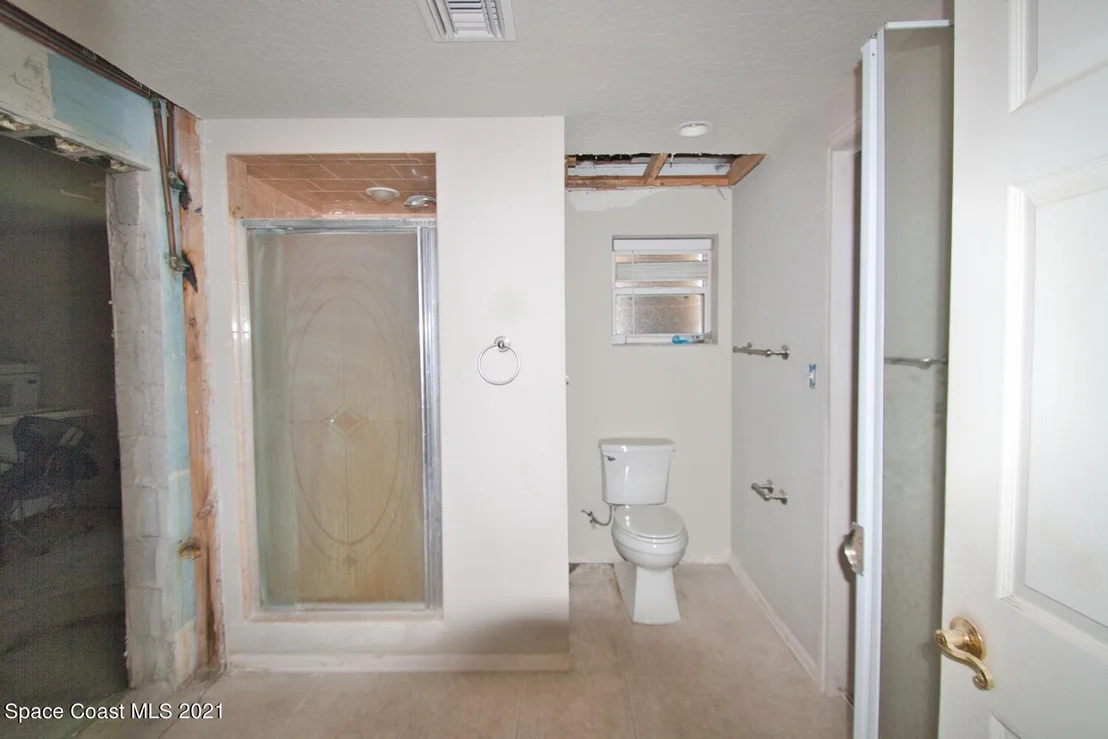 Photo of 5305 Avenue C