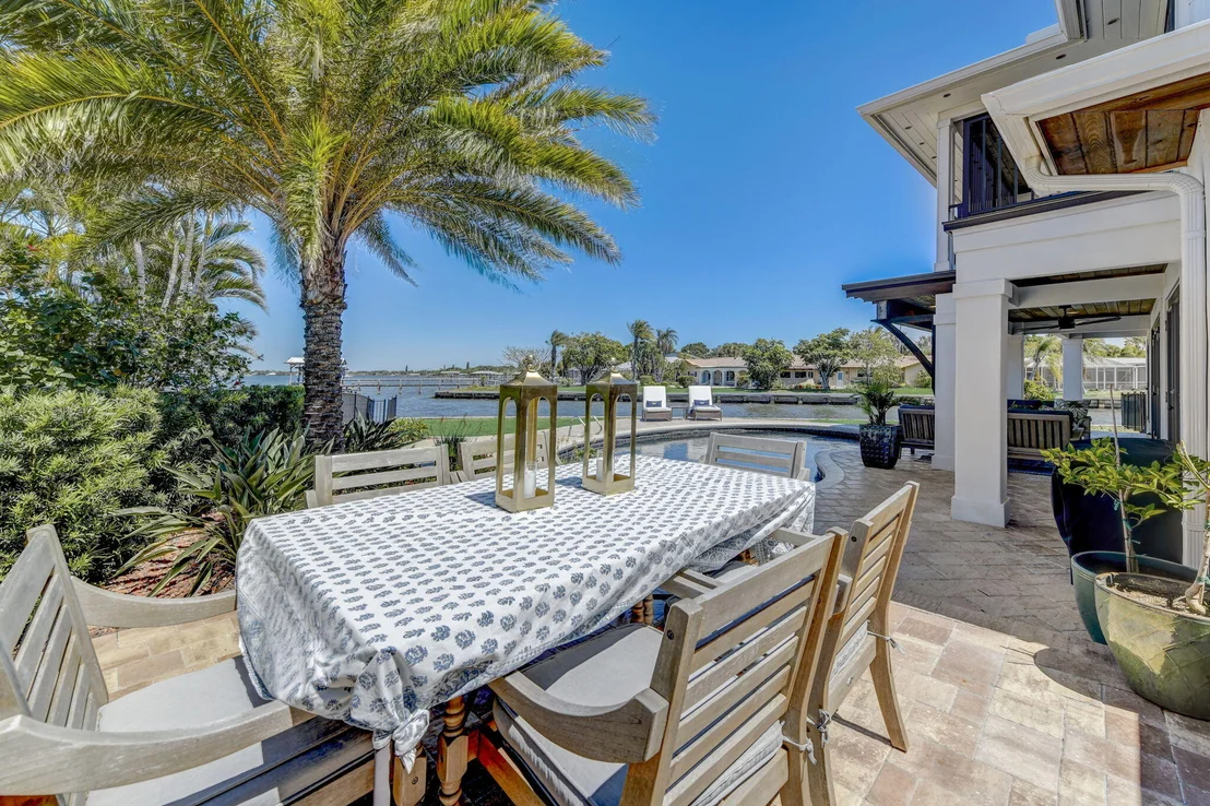 Photo of 451 River View Lane