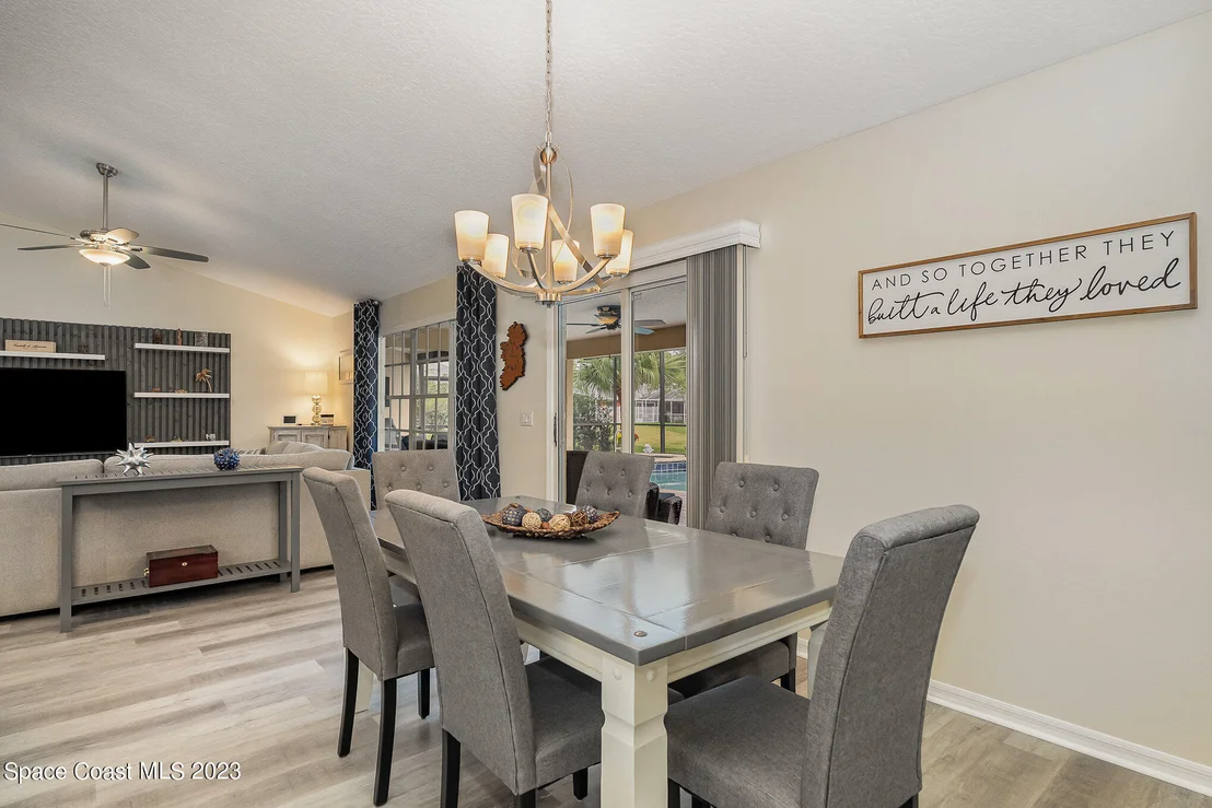 Photo of 321 Lake Victoria Circle