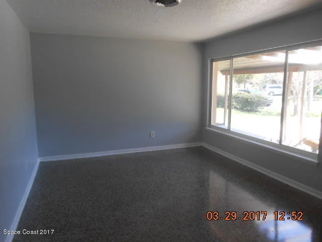 Photo of 1040 Slayton Avenue