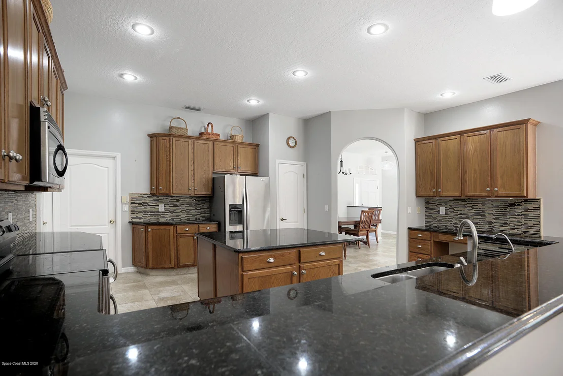 Photo of 5755 Newbury Circle