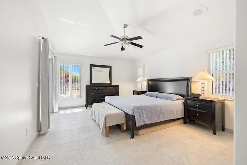 Photo of 3375 Hield Road