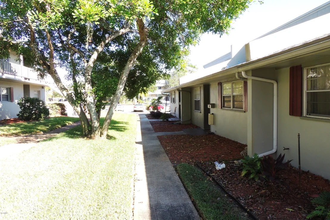 Photo of Unit 8 at 2016 Grant Place