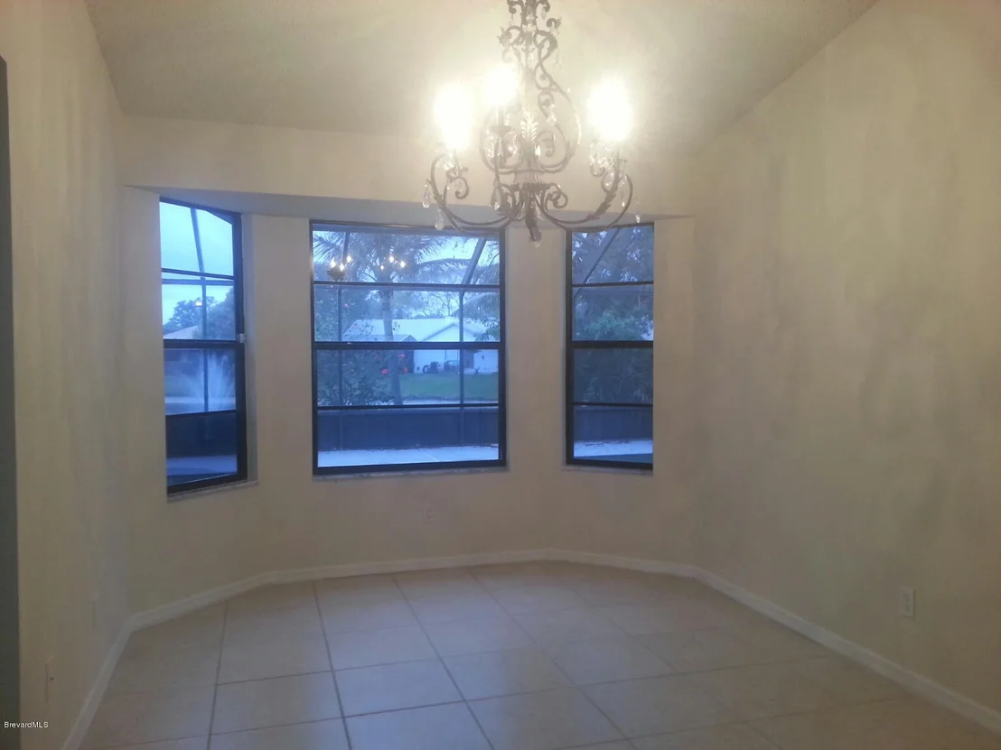 Photo of 4800 Riverside Road