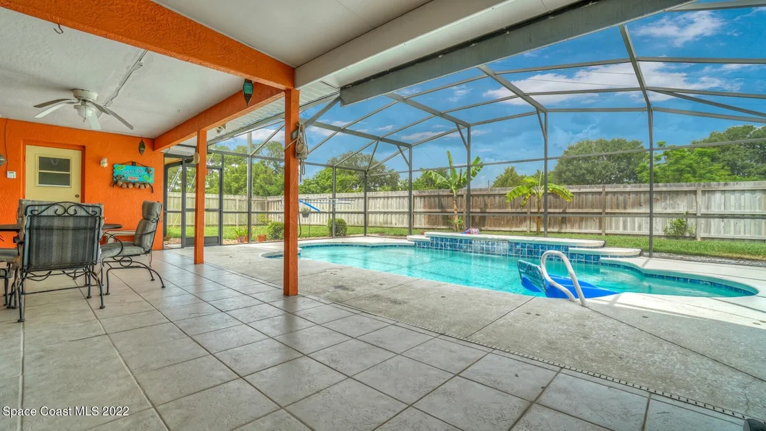 Photo of 1027 Jacaranda Circle