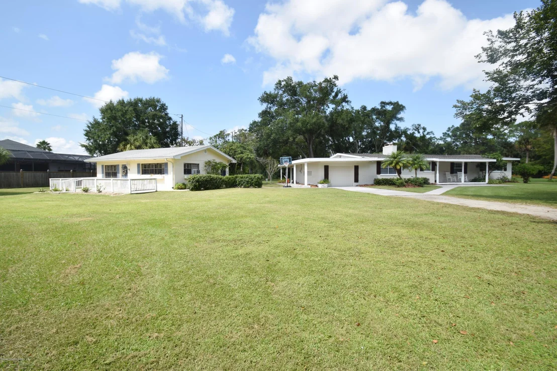 Photo of 3940 Lake Washington Road