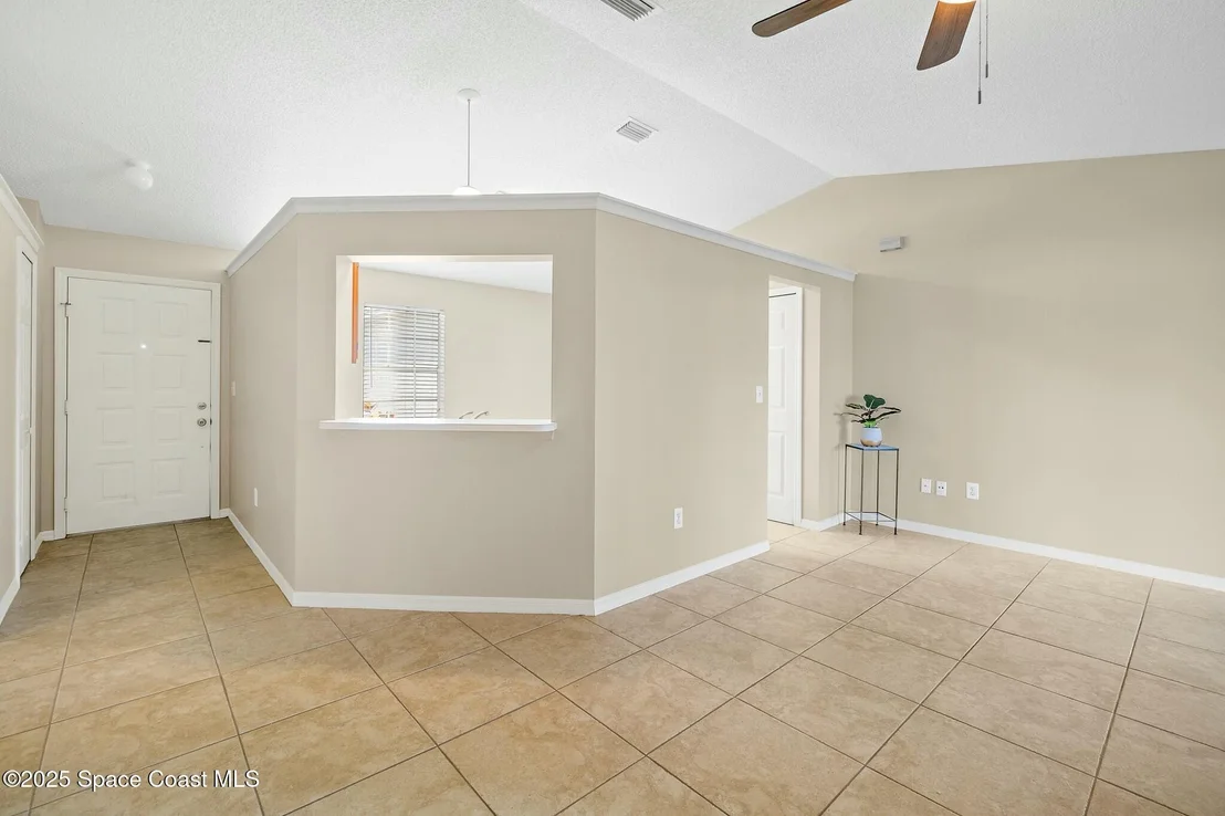 Photo of 6996 Hammock Lakes Drive