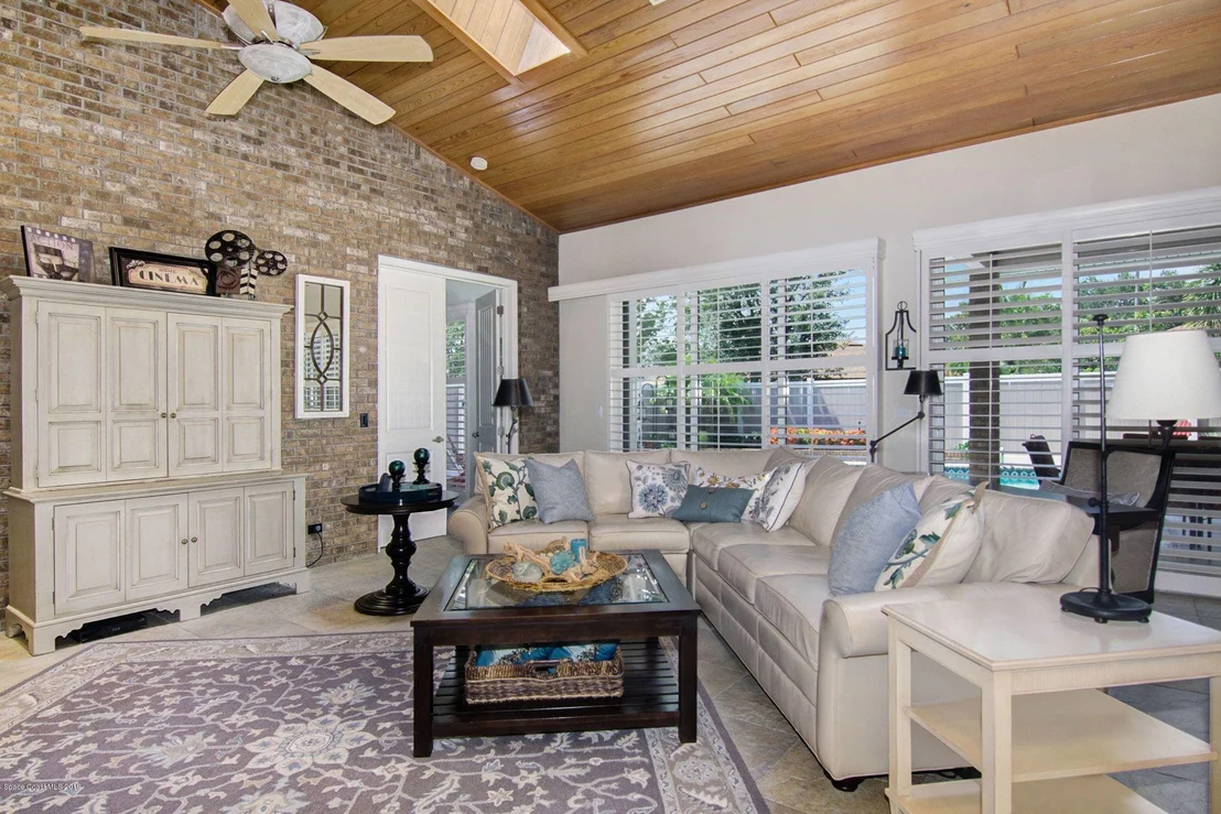 Photo of 1242 Silver Lake Drive